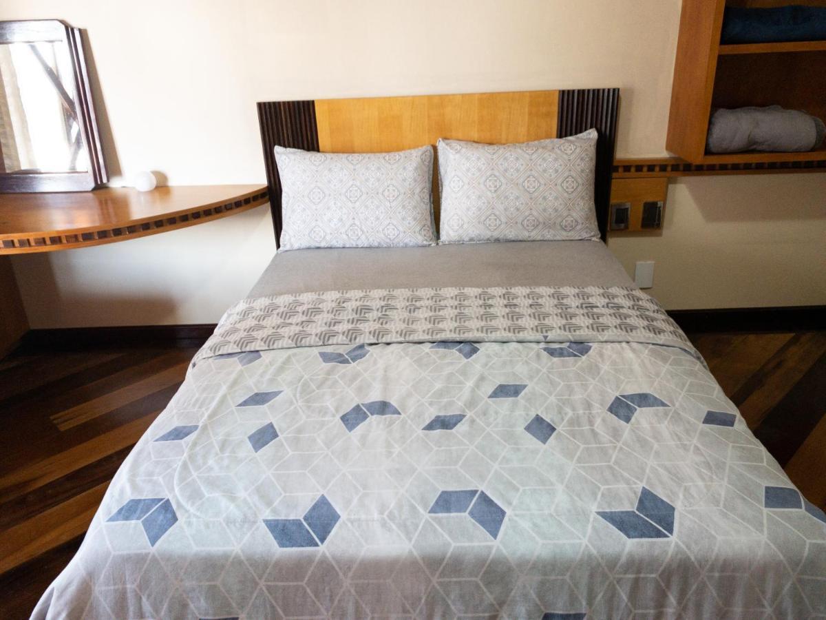 Dririos House Lodge
